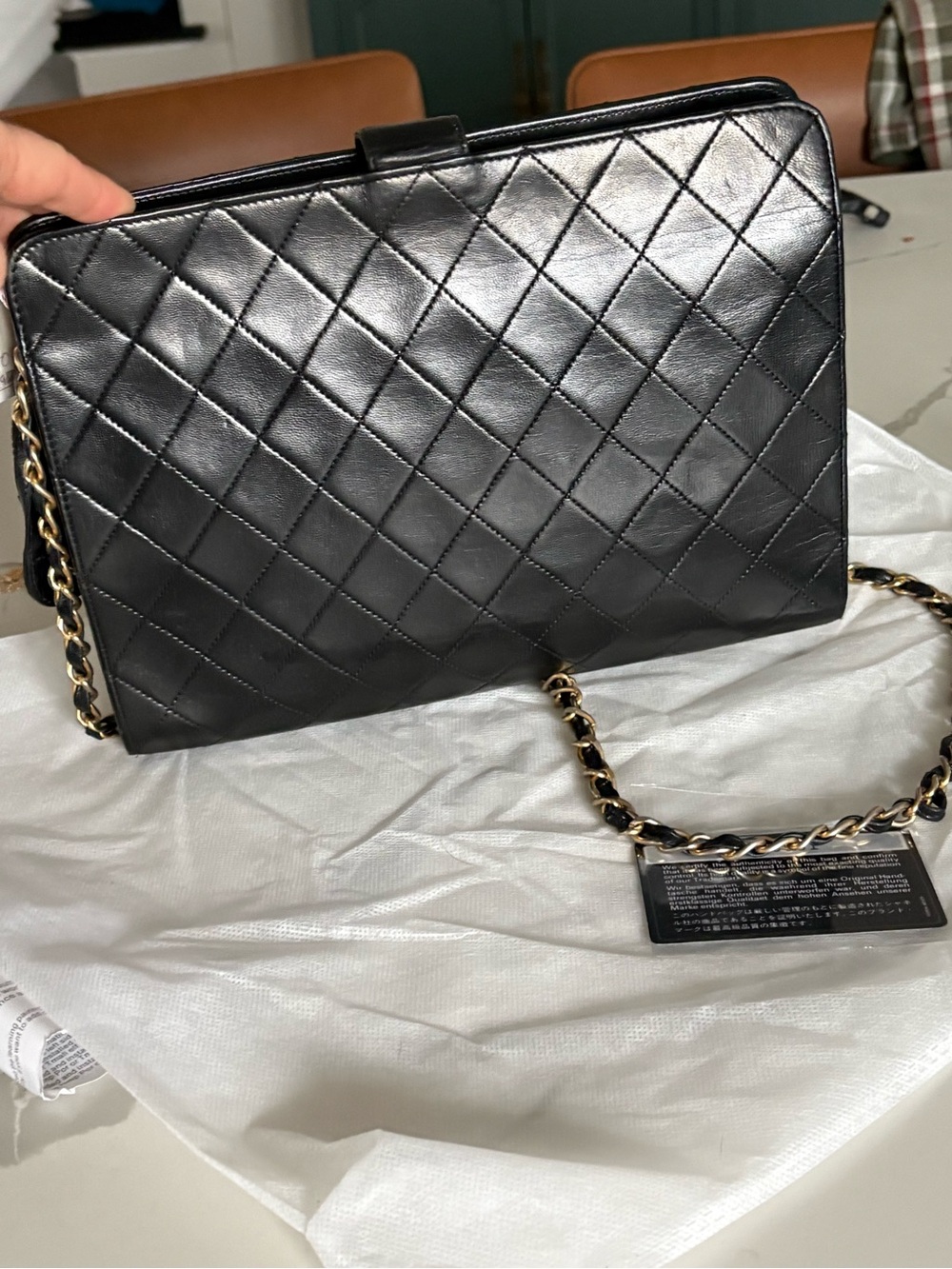 Vintage CHANEL Black Quilted Leather Shoulder Bag with Gold Chain - Picture 6 of 11